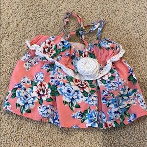 Bela & Nuni 2Y shirt with lace accent.